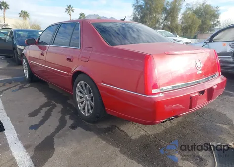 2006 Cadillac Dts Performance z USA, uszkodzony, nr VIN 1G6KD57956U230233